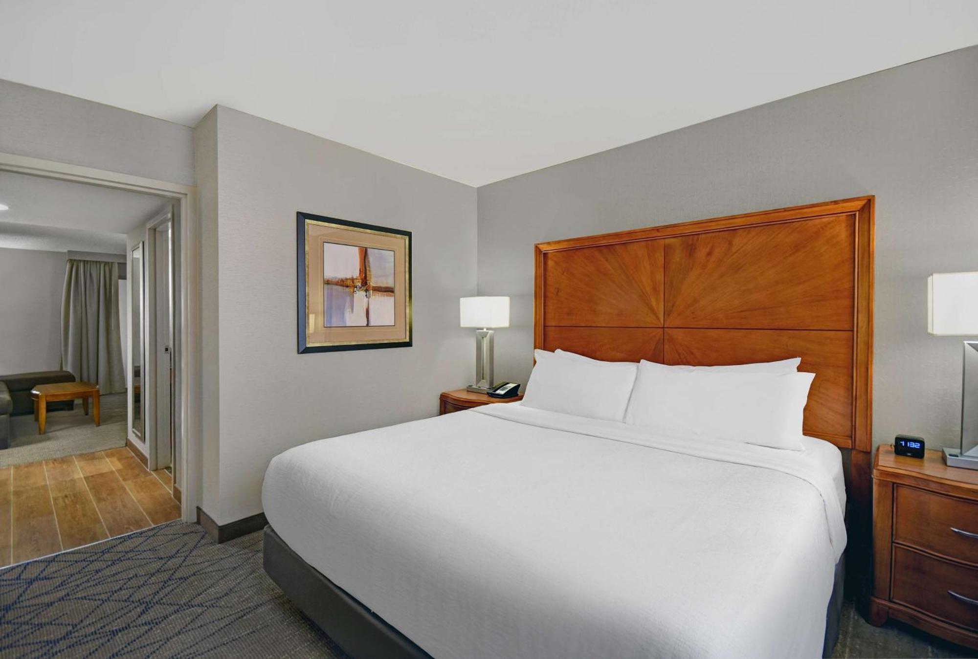 Embassy Suites By Hilton Detroit - Livonia/Novi Exterior foto