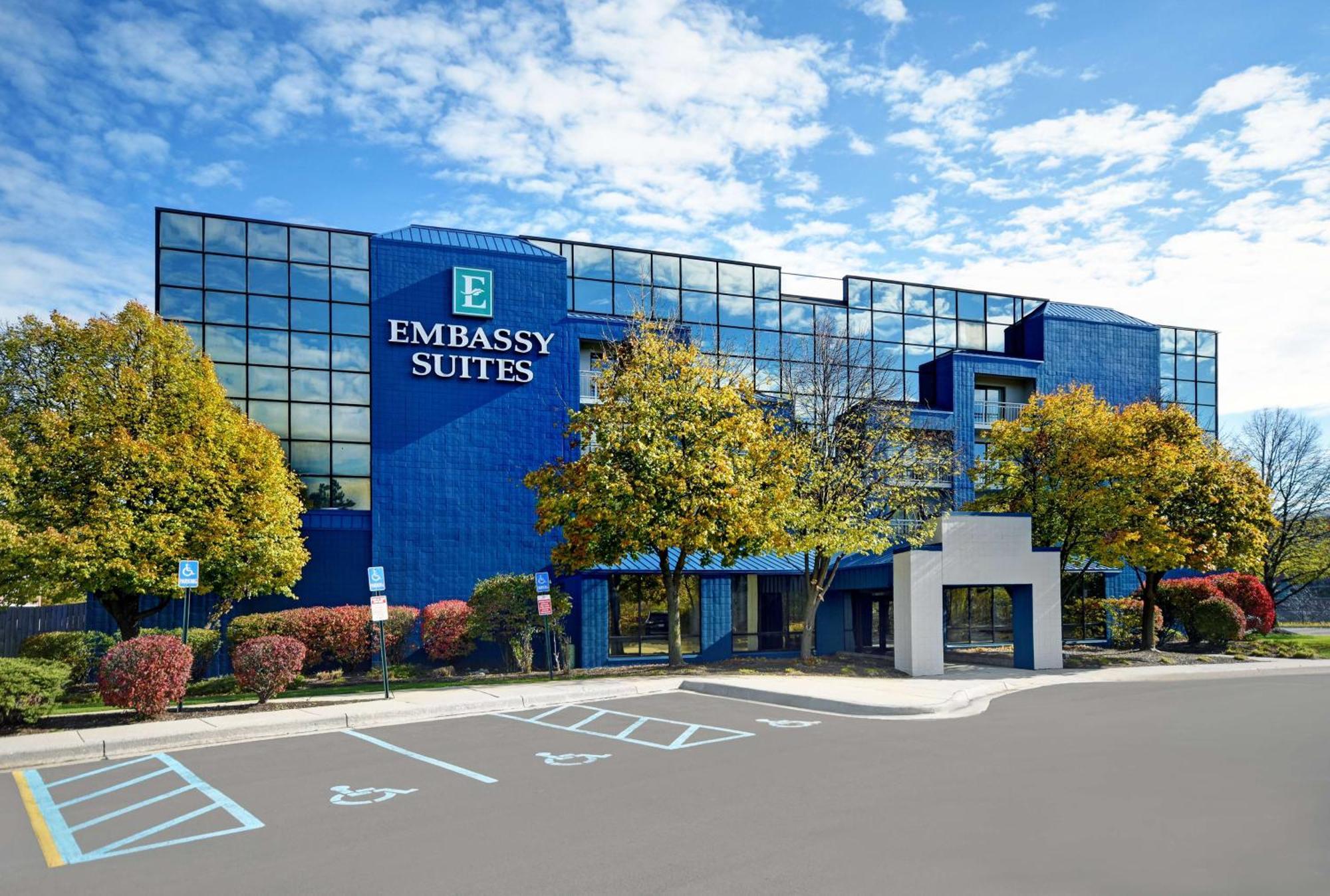 Embassy Suites By Hilton Detroit - Livonia/Novi Exterior foto