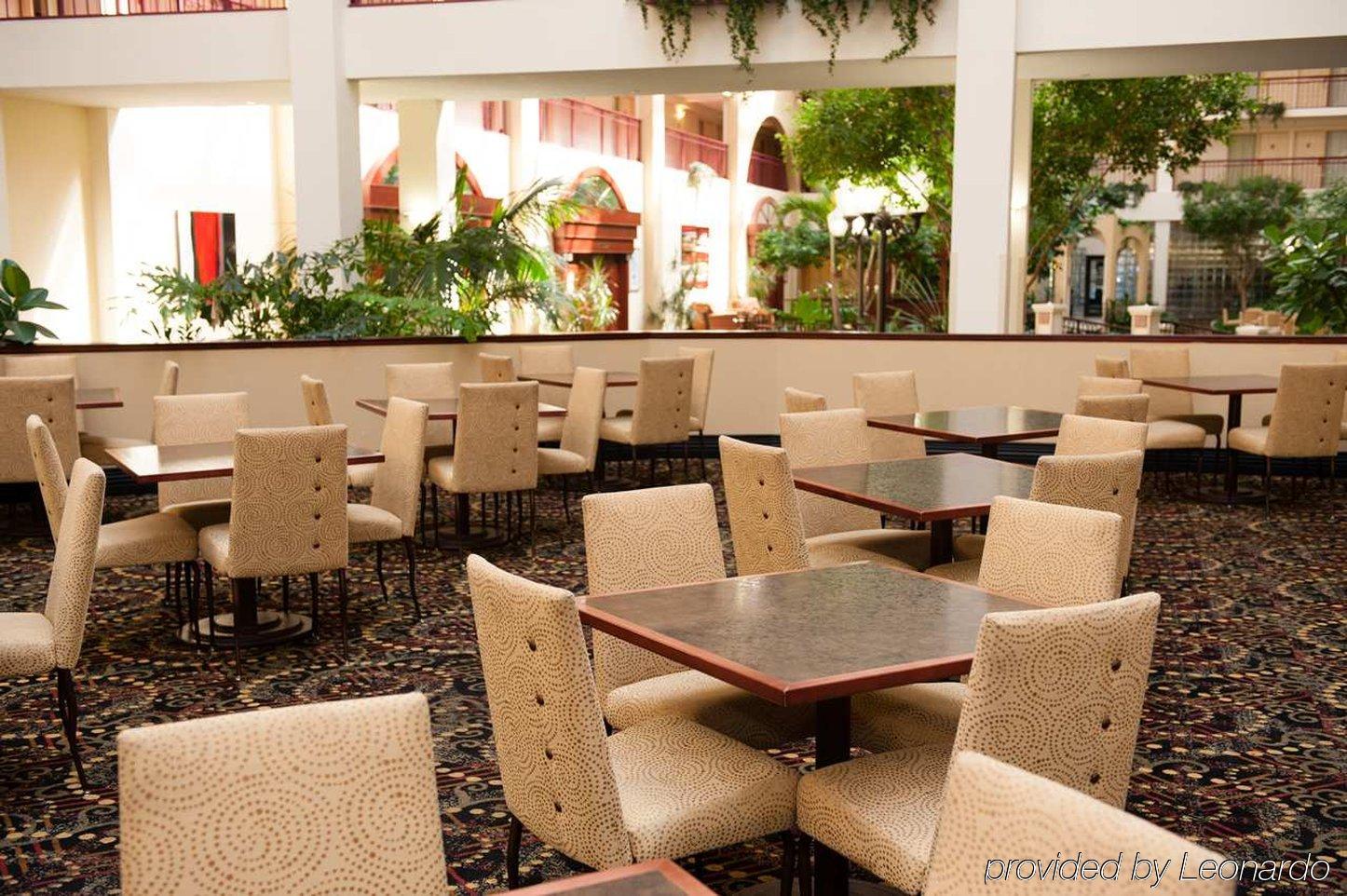Embassy Suites By Hilton Detroit - Livonia/Novi Exterior foto