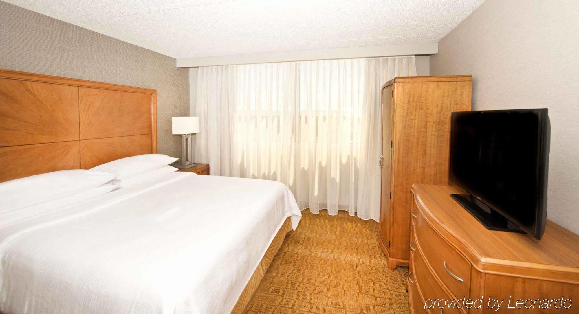 Embassy Suites By Hilton Detroit - Livonia/Novi Exterior foto